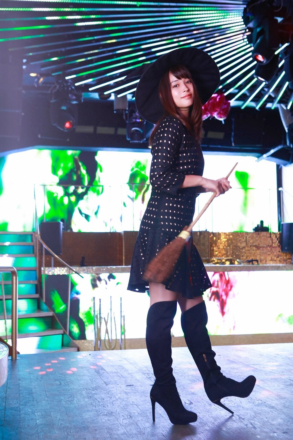 YS-Web-Vol.679Alice Hirose 広瀬アリス - ヒロインとパーティー!